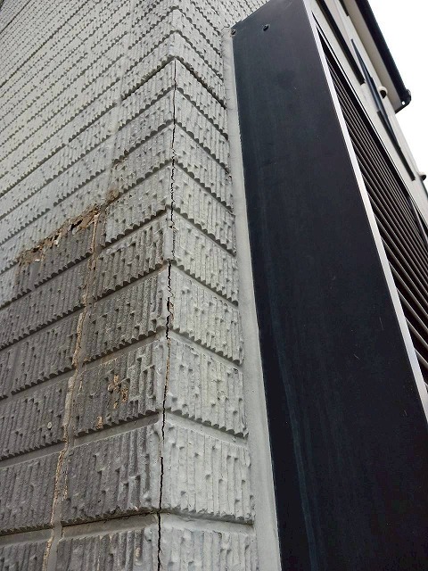 屋根・外壁工事も承ってます